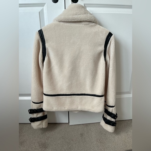 New Look Bomber Faux Shearling Coat NWT - Picture 2 of 3